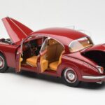 Daimler 250 V8 Κόκκινο Paragon 1:18 PA-98312 - image 5 of 8