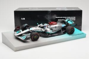 Mercedes AMG Petronas W13 E Performance #63 G. Russell Brazilian GP 1st Win 2022 Minichamps 1:18 113222163 Ρητίνη - εικόνα 4 από 4