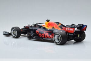Red Bull Racing RB16B #33 M. Verstappen Abu Dhabi GP F1 World Champion 2021 Minichamps 1:18 110212333 Μέταλλο - εικόνα 5 από 6