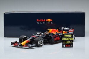 Red Bull Racing RB16B #33 M. Verstappen Abu Dhabi GP F1 World Champion 2021 Minichamps 1:18 110212333 Μέταλλο - εικόνα 6 από 6