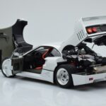 Ferrari F40 Λευκό Περλέ Kyosho 1:18 - image 5 of 8