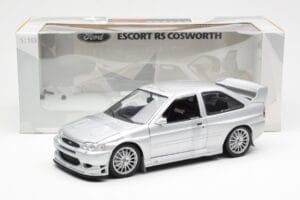 Ford Escort RS Cosworth Έκδοση Δρόμου Ασημί UT Models 1:18 22706 Μέταλλο - εικόνα 2 από 6