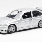 Ford Escort RS Cosworth Έκδοση Δρόμου Ασημί UT Models 1:18