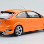 Ford Focus Mk2 ST 2.5 Electric Πορτοκαλί Otto 1:18 - image 2 of 6