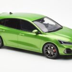 Ford Focus Mk5 ST Phase 2 Mean Πράσινο Otto 1:18 OT450 - image 4 of 6