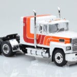 Ford LTL 9000 Λευκό Κόκκινο Πορτοκαλί IXO 1:43 - image 3 of 5