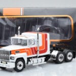 Ford LTL 9000 Λευκό Κόκκινο Πορτοκαλί IXO 1:43 - image 5 of 5