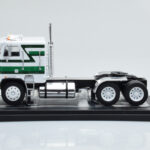 Freightliner FLA Λευκό Πράσινο IXO 1:43 - image 2 of 4