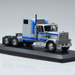 GMC General Ασημί IXO 1:43 TR079 - image 4 of 6