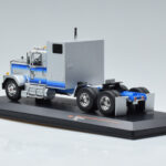 GMC General Ασημί IXO 1:43 TR079 - image 5 of 6