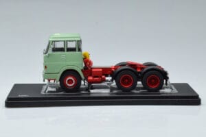 Henschel HS 19 TS Πράσινο IXO 1:43 TR151 Μέταλλο - εικόνα 3 από 6