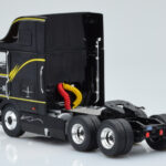 International Eagle Cabover Μαύρο IXO 1:43 - image 4 of 5