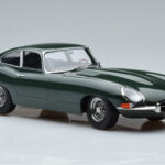 Jaguar E-Type Series 1 British Racing Πράσινο KK-Scale 1:18 - image 4 of 6