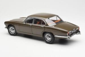 Jaguar XJ6 Series 1 4.2 Sable Καφέ Paragon 1:18 2011004 Μέταλλο - εικόνα 7 από 8