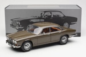 Jaguar XJ6 Series 1 4.2 Sable Καφέ Paragon 1:18 2011004 Μέταλλο - εικόνα 8 από 8