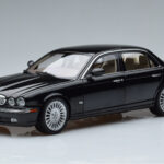 Jaguar XJ6 X350 Ebony Μαύρο Almost Real 1:18