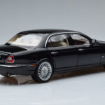Jaguar XJ6 X350 Ebony Μαύρο Almost Real 1:18 - image 3 of 11