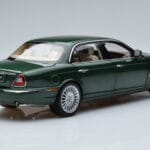 Jaguar XJ6 X350 Racing Πράσινο Almost Real 1:18 - image 3 of 13