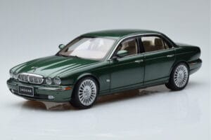 Jaguar XJ6 X350 Racing Πράσινο Almost Real 1:18 810502
