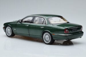 Jaguar XJ6 X350 Racing Πράσινο Almost Real 1:18 810502 Μέταλλο - εικόνα 7 από 13
