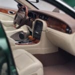 Jaguar XJ6 X350 Racing Πράσινο Almost Real 1:18 - image 9 of 13