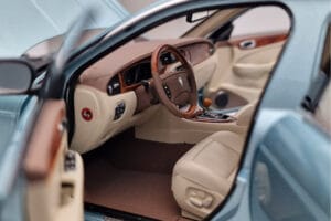 Jaguar XJ6 X350 Seafrost Γαλάζιο Almost Real 1:18 810503 Μέταλλο - εικόνα 9 από 11