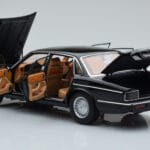 Jaguar XJ6 XJ40 Ebony Μαύρο Almost Real 1:18 - image 5 of 11