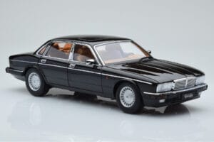 Jaguar XJ6 XJ40 Ebony Μαύρο Almost Real 1:18 810543 Μέταλλο - εικόνα 6 από 11