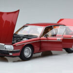 Jaguar XJ6 XJ40 Flamenco Κόκκινο Almost Real 1:18 - image 2 of 11