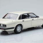 Jaguar XJ6 XJ40 Glacier Λευκό Almost Real 1:18 - image 3 of 11