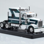 Kenworth W900 Πράσινο Λευκό IXO 1:43 - image 4 of 6
