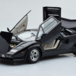 Lamborghini Countach LP5000S Μαύρο AUTOart 1:18 - image 2 of 10
