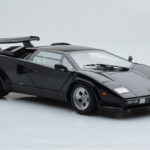 Lamborghini Countach LP5000S Μαύρο AUTOart 1:18 - image 6 of 10