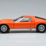 Lamborghini Miura SV Πορτοκαλί AUTOart 1:18 - image 5 of 8