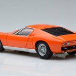 Lamborghini Miura SV Πορτοκαλί AUTOart 1:18 - image 7 of 8