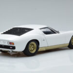 Lamborghini Miura SV Λευκό AUTOart 1:18 - image 3 of 8