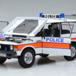 Land Rover Range Rover Αστυνομία Almost Real 1:18 - image 2 of 9