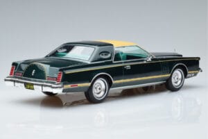 Lincoln Continental Mark V Σκούρο Πράσινο MCG 1:18 MCG18404 Μέταλλο - εικόνα 2 από 6