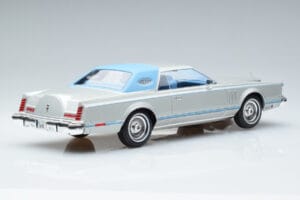 Lincoln Continental Mark V Ασημί MCG 1:18 MCG18403 Μέταλλο - εικόνα 2 από 6
