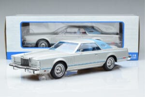 Lincoln Continental Mark V Ασημί MCG 1:18 MCG18403 Μέταλλο - εικόνα 6 από 6