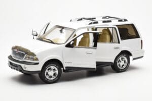 Lincoln Navigator Λευκό AUTOart 1:18 72761 Μέταλλο - εικόνα 2 από 8