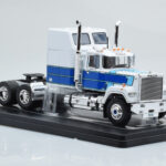 Mack Superliner Magnum Λευκό Μπλε IXO 1:43 - image 4 of 6