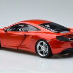 McLaren MP4-12C Με Φιγούρα Stig Top Gear Minichamps 1:18 519101330 Μέταλλο - image 6 of 7