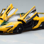 McLaren P1 GTR Κίτρινο Με Πράσινες Ρίγες AUTOart 1:18 - image 2 of 7