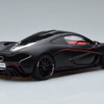 McLaren P1 Ματ Μαύρο AUTOart 1:18 - image 3 of 9