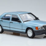 Mercedes 190E W201 Ανοιχτό Μπλε Norev 1:18 - image 5 of 7