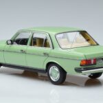 Mercedes 200 W123 Πράσινο Norev 1:18 183796 Μέταλλο - image 6 of 7