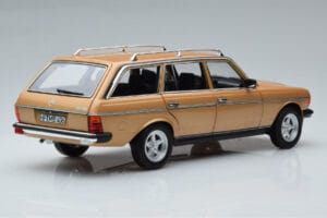 Mercedes 200T S123 AMG Package Μπεζ Norev 1:18 183739 Μέταλλο - εικόνα 3 από 9