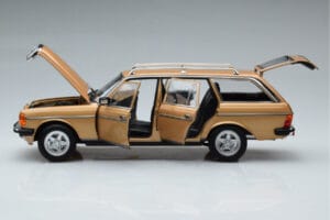 Mercedes 200T S123 AMG Package Μπεζ Norev 1:18 183739 Μέταλλο - εικόνα 4 από 9