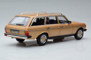 Mercedes 200T S123 Μπεζ Norev 1:18 183738 Μέταλλο - εικόνα 3 από 9